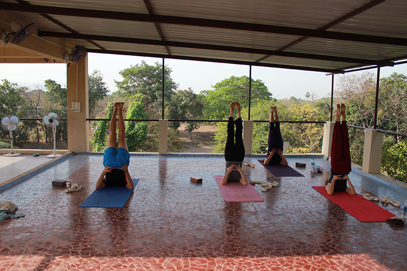 yoga practice on retreat